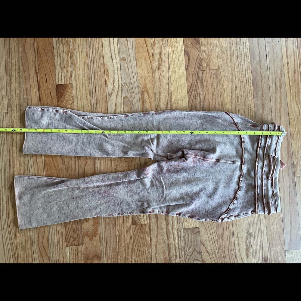 NWOT Free People Movement cropped Jogger - Picture 7 of 9